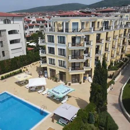 Apartment Horizon 8,1 'a' *